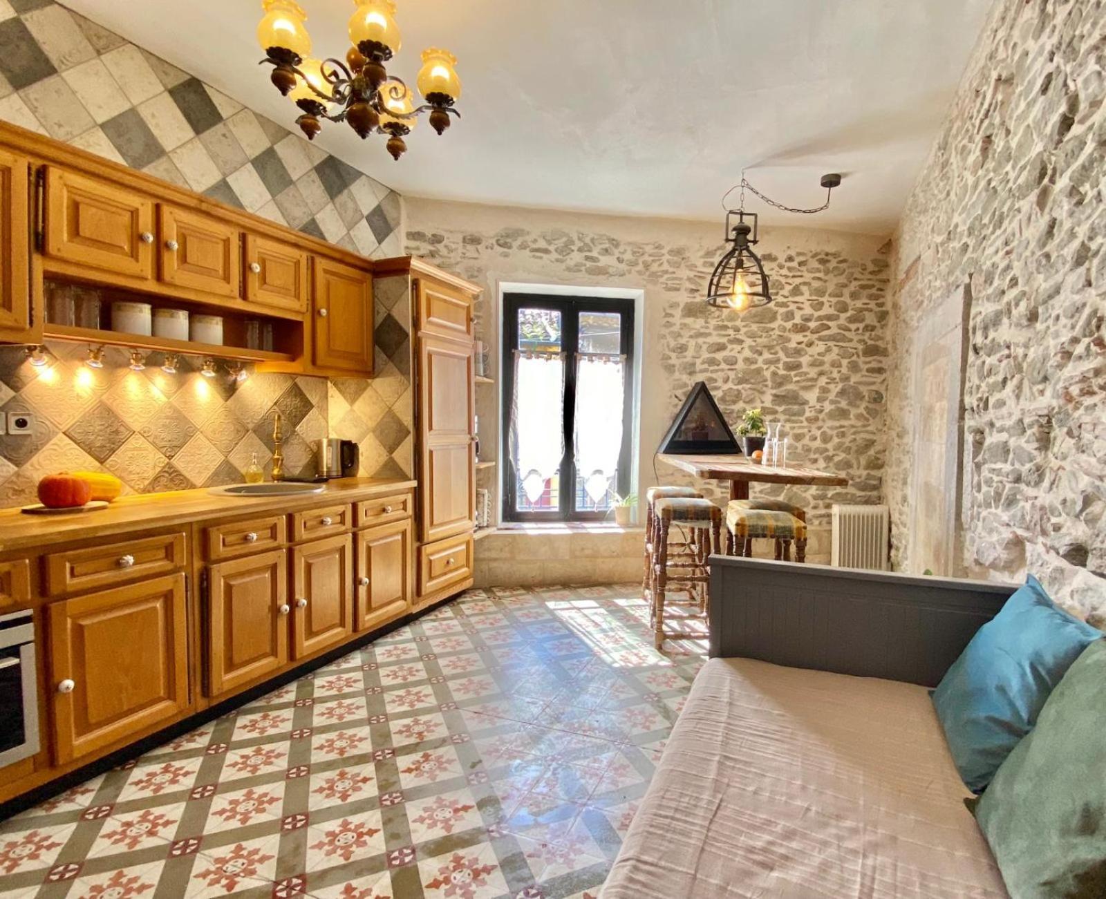 La Maison Des Templiers ~ Ostal Medieval ~ Logis Enchantes カルカソンヌ エクステリア 写真